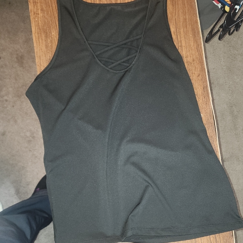 FIRM PRICE Black Sleeveless Women's Top